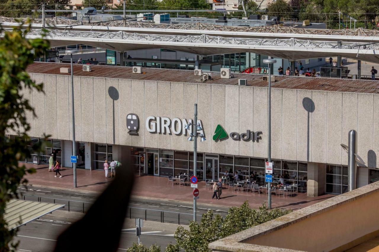 Atico Con Gran Terraza En El Corazon De Girona Apartman Kültér fotó